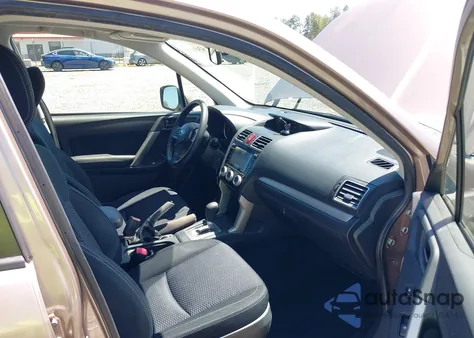 2016 Subaru Forester 2.5I Premium из США, поврежденный, VIN JF2SJADC0GH550618